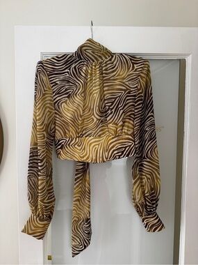LPA animal print mock neck cropped blouse with open back